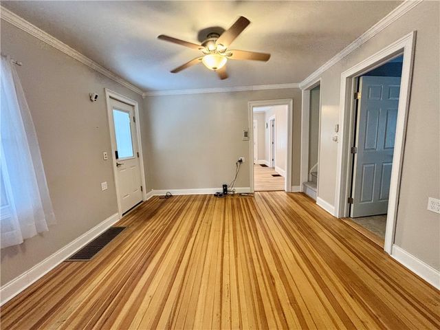 17 Case Avenue, Auburn, NY 13021