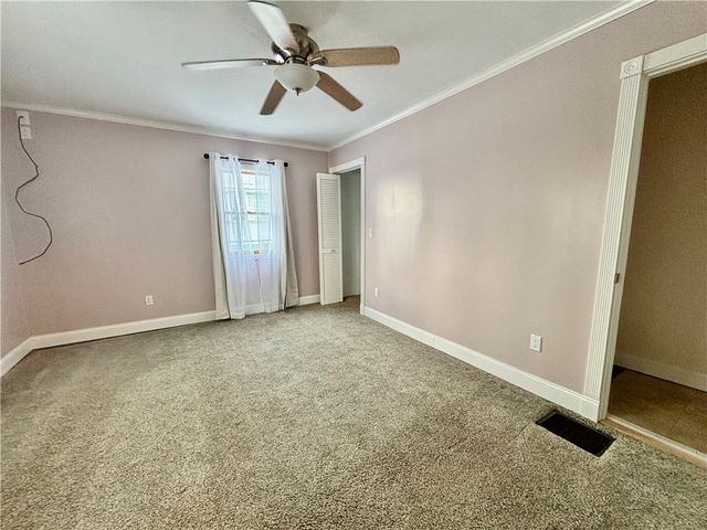 17 Case Avenue, Auburn, NY 13021