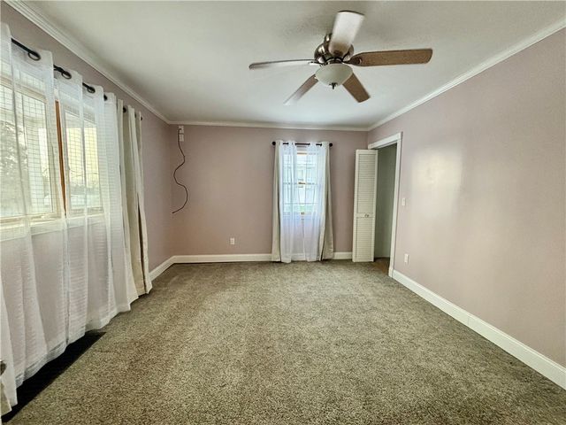 17 Case Avenue, Auburn, NY 13021