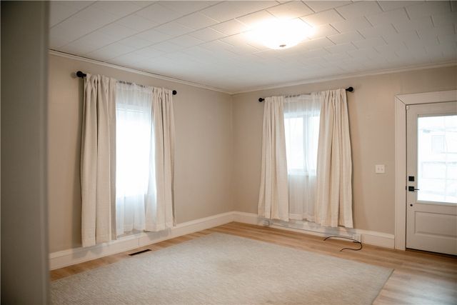 17 Case Avenue, Auburn, NY 13021