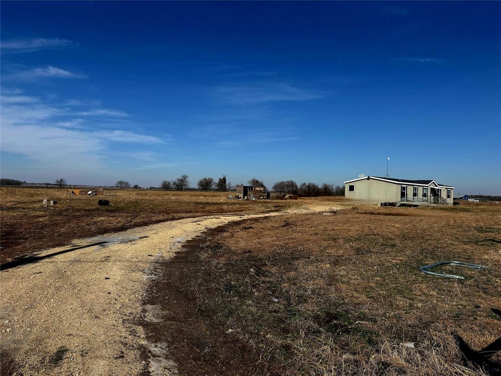 3278 County Road 417, Thorndale, TX 76577