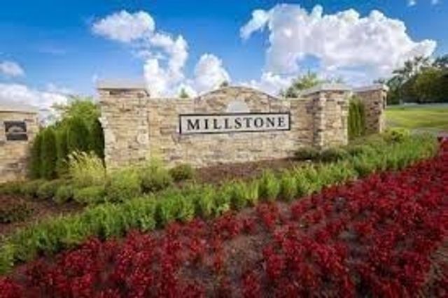 1033 Harvest Acres, Hendersonville, TN 37075