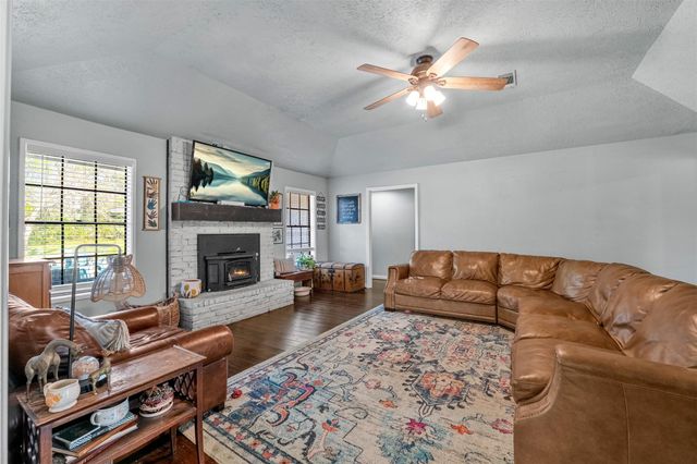 26515 Dobbin Huffsmith Road, Magnolia, TX 77354