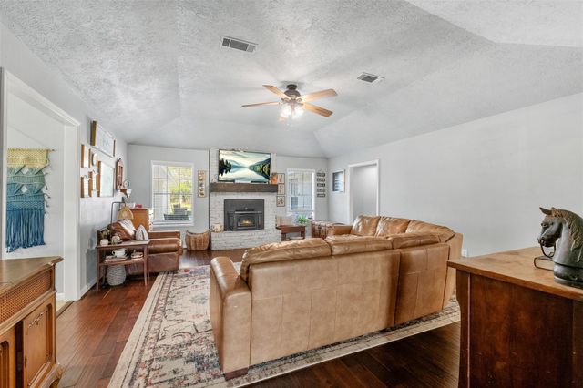 26515 Dobbin Huffsmith Road, Magnolia, TX 77354