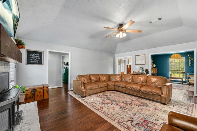 26515 Dobbin Huffsmith Road, Magnolia, TX 77354