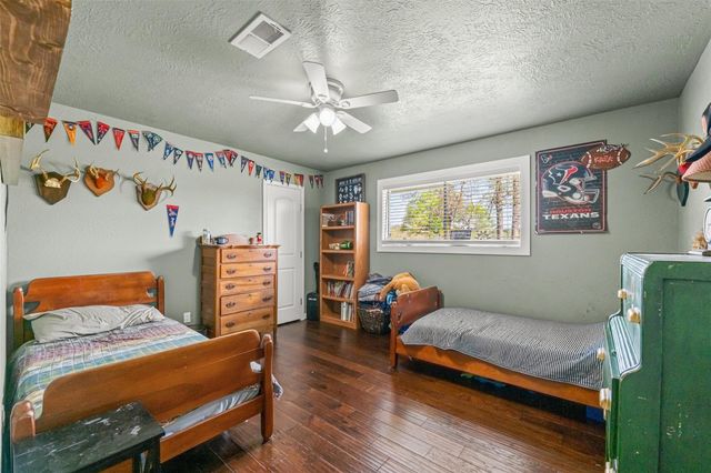 26515 Dobbin Huffsmith Road, Magnolia, TX 77354