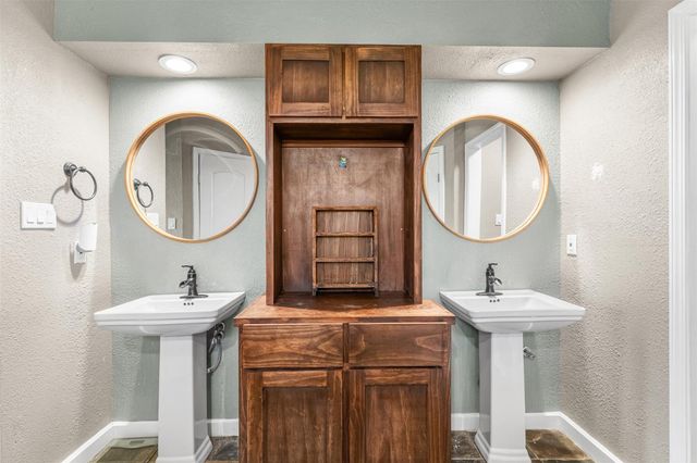 26515 Dobbin Huffsmith Road, Magnolia, TX 77354