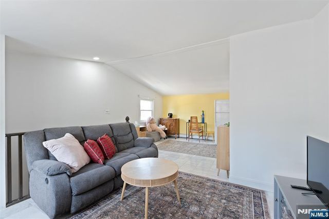 449 Taft Avenue 2, Woodland Park, NJ 07424