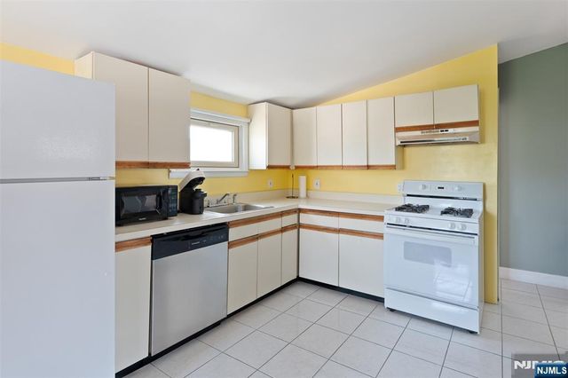 449 Taft Avenue 2, Woodland Park, NJ 07424