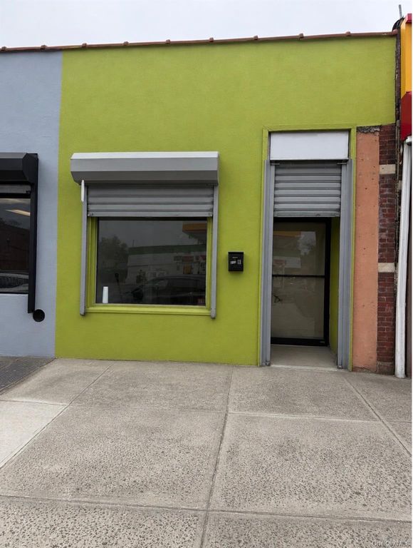 212 W 1st Street, Mount Vernon, NY 10550