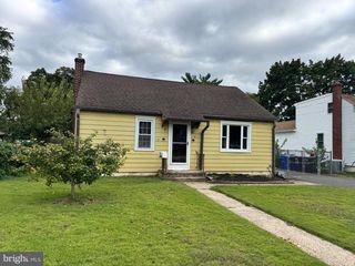8 PANCOAST BLVD, Delran, NJ 08075