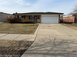 34551 Richard O Drive, Sterling Heights, MI 48310