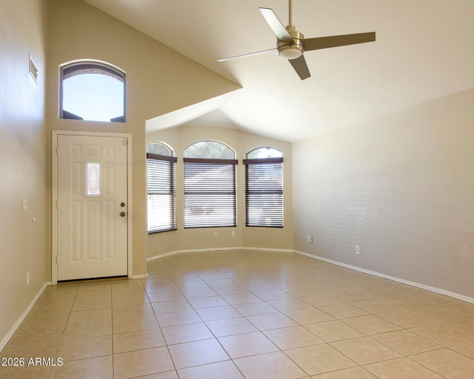 547 E CATHY Drive, Gilbert, AZ 85296 — photo 2