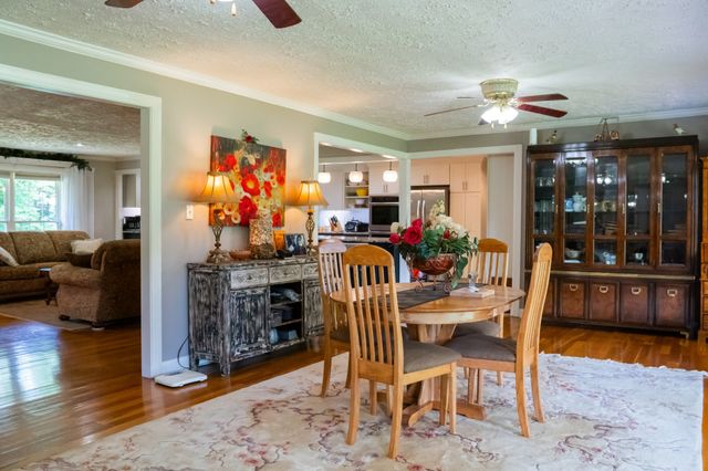 933 Airport Rd, Livingston, TN 38570