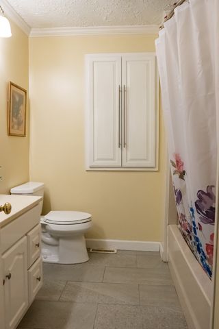 933 Airport Rd, Livingston, TN 38570