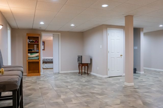 933 Airport Rd, Livingston, TN 38570