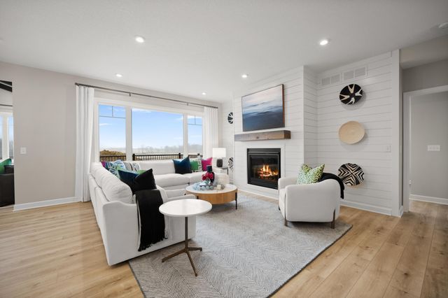 713 N Prospect Point Road W, Jordan, MN 55352