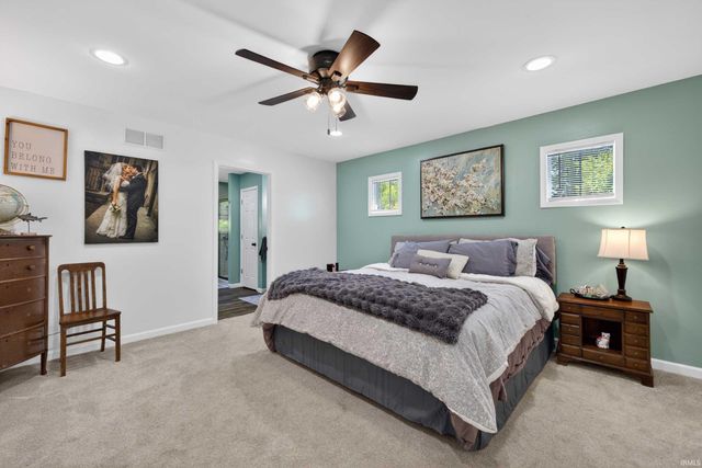 339 Riley Boulevard, Bedford, IN 47421