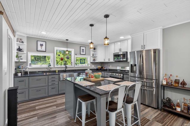 339 Riley Boulevard, Bedford, IN 47421