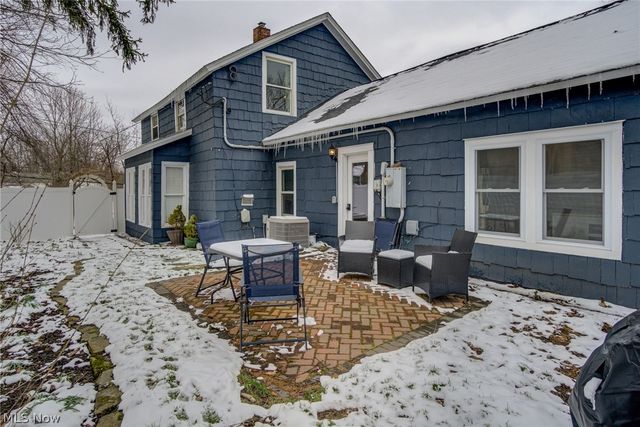 224 N Hambden, Chardon, OH 44024