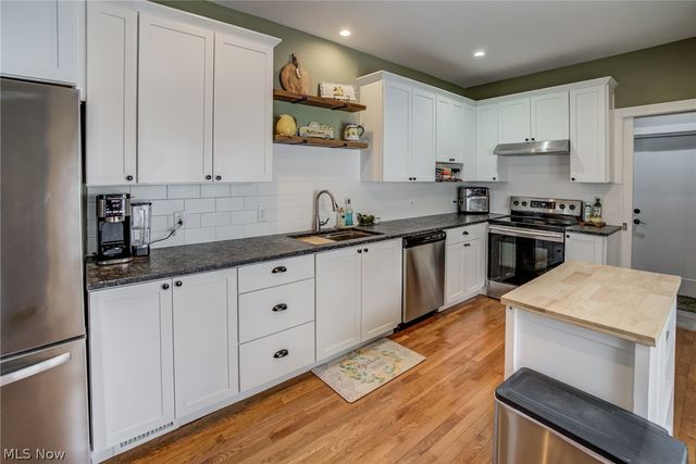 224 N Hambden, Chardon, OH 44024