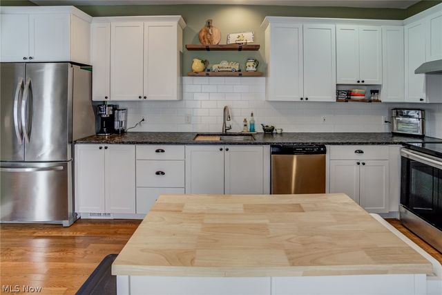 224 N Hambden, Chardon, OH 44024