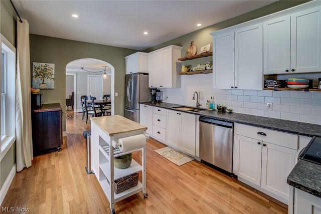 224 N Hambden, Chardon, OH 44024