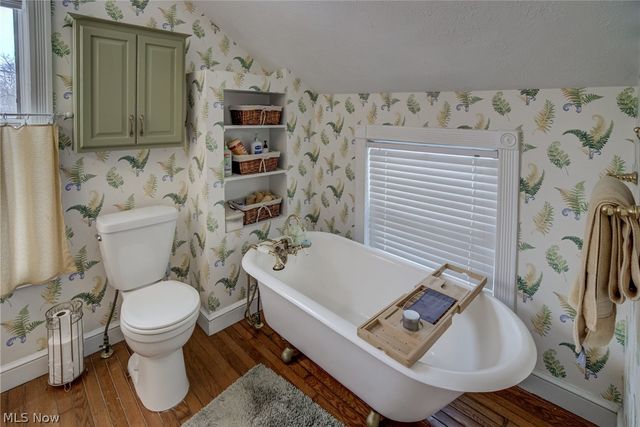 224 N Hambden, Chardon, OH 44024