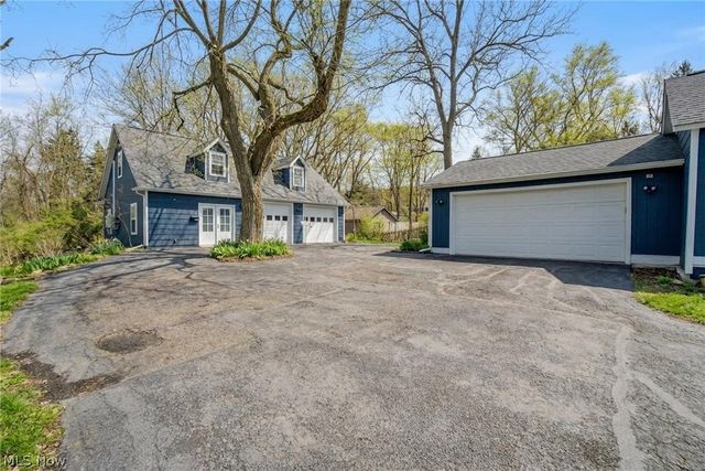 224 N Hambden, Chardon, OH 44024