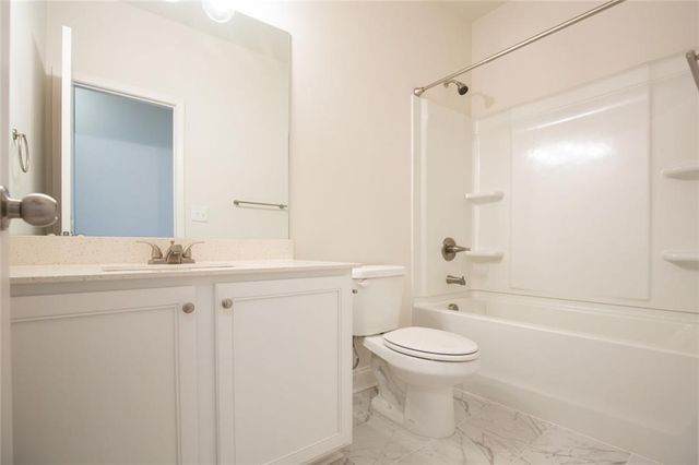 5125 Hillington Way, Sugar Hill, GA 30518