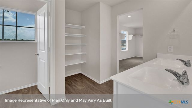 241 HODGES Street, Maxwell, TX 78656