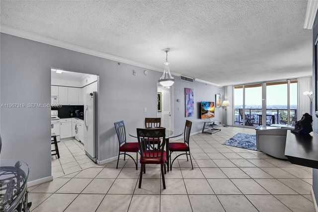 2501 S Ocean Dr PH30, Hollywood, FL 33019