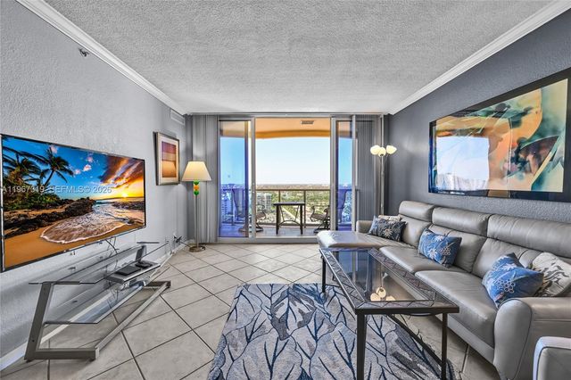 2501 S Ocean Dr PH30, Hollywood, FL 33019