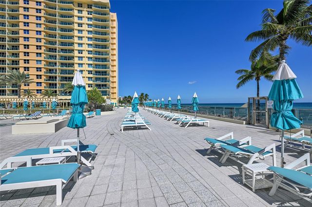 2501 S Ocean Dr PH30, Hollywood, FL 33019