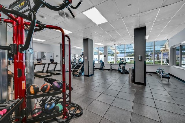 2501 S Ocean Dr PH30, Hollywood, FL 33019