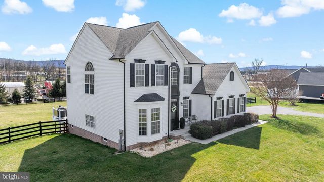 118 CARRIAGE DR, Harpers Ferry, WV 25425