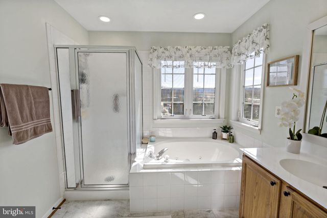 118 CARRIAGE DR, Harpers Ferry, WV 25425