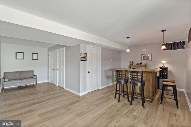 118 CARRIAGE DR, Harpers Ferry, WV 25425