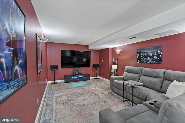 118 CARRIAGE DR, Harpers Ferry, WV 25425