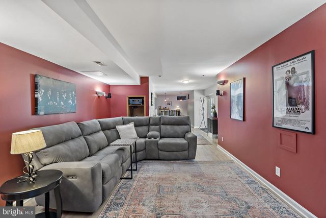 118 CARRIAGE DR, Harpers Ferry, WV 25425