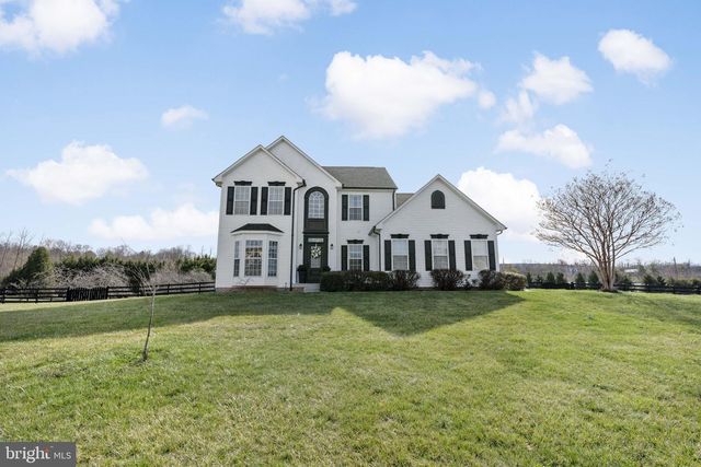 118 CARRIAGE DR, Harpers Ferry, WV 25425