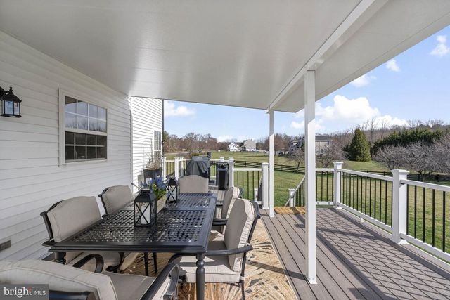 118 CARRIAGE DR, Harpers Ferry, WV 25425