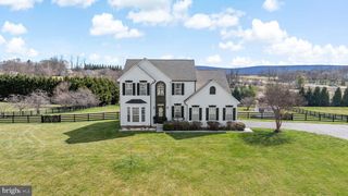 118 CARRIAGE DR, Harpers Ferry, WV 25425