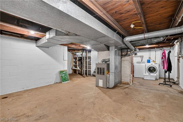 6187 Larkhall Drive, Madison, OH 44057