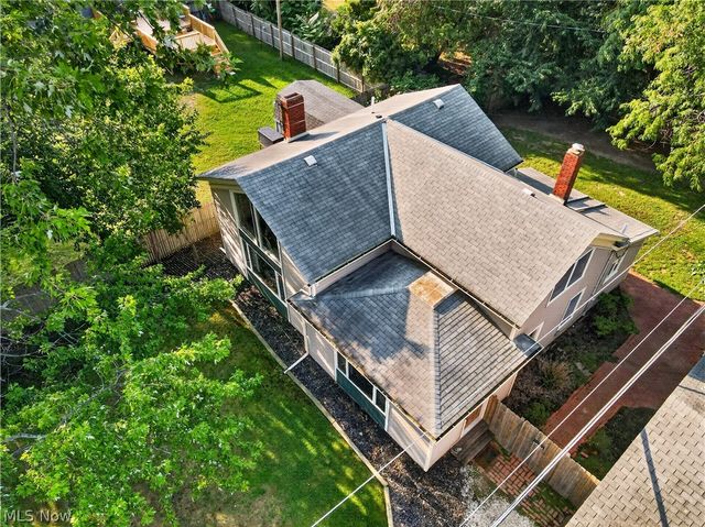6187 Larkhall Drive, Madison, OH 44057