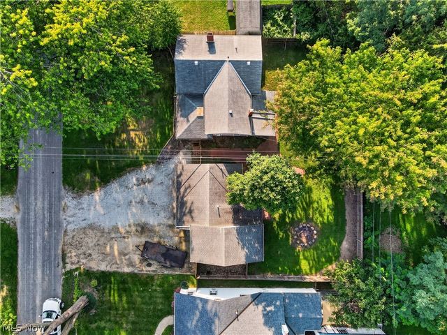 6187 Larkhall Drive, Madison, OH 44057