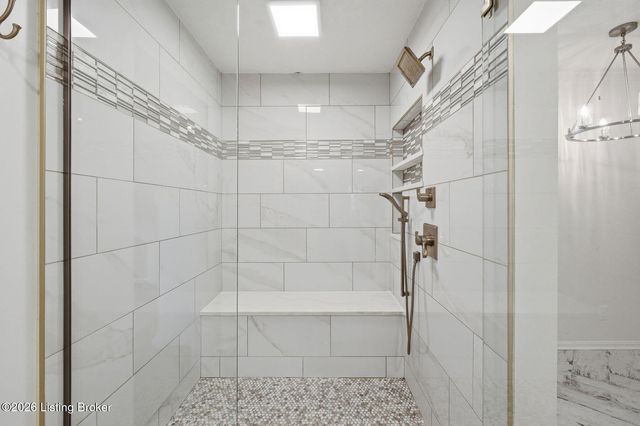 1108 S Beckley Station Rd, Louisville, KY 40245