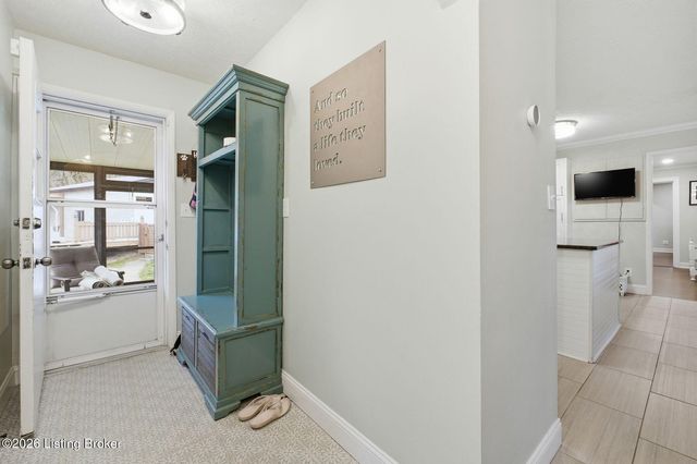 1108 S Beckley Station Rd, Louisville, KY 40245