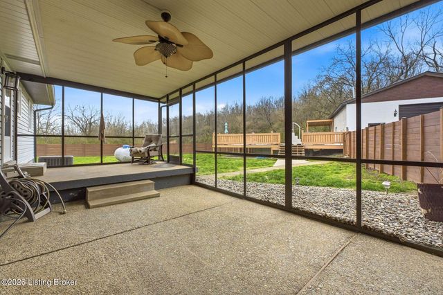 1108 S Beckley Station Rd, Louisville, KY 40245