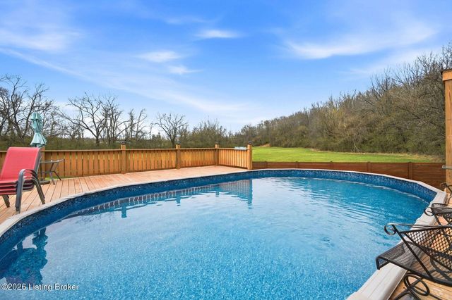 1108 S Beckley Station Rd, Louisville, KY 40245